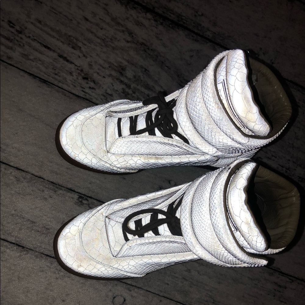 3M Maison Martin Margiela Silver Python Size 8